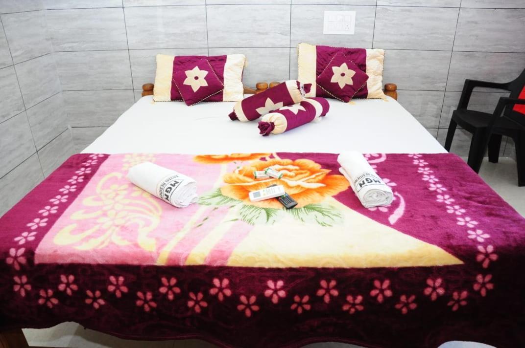 Aryan Residency Villa Mavalli Exterior photo