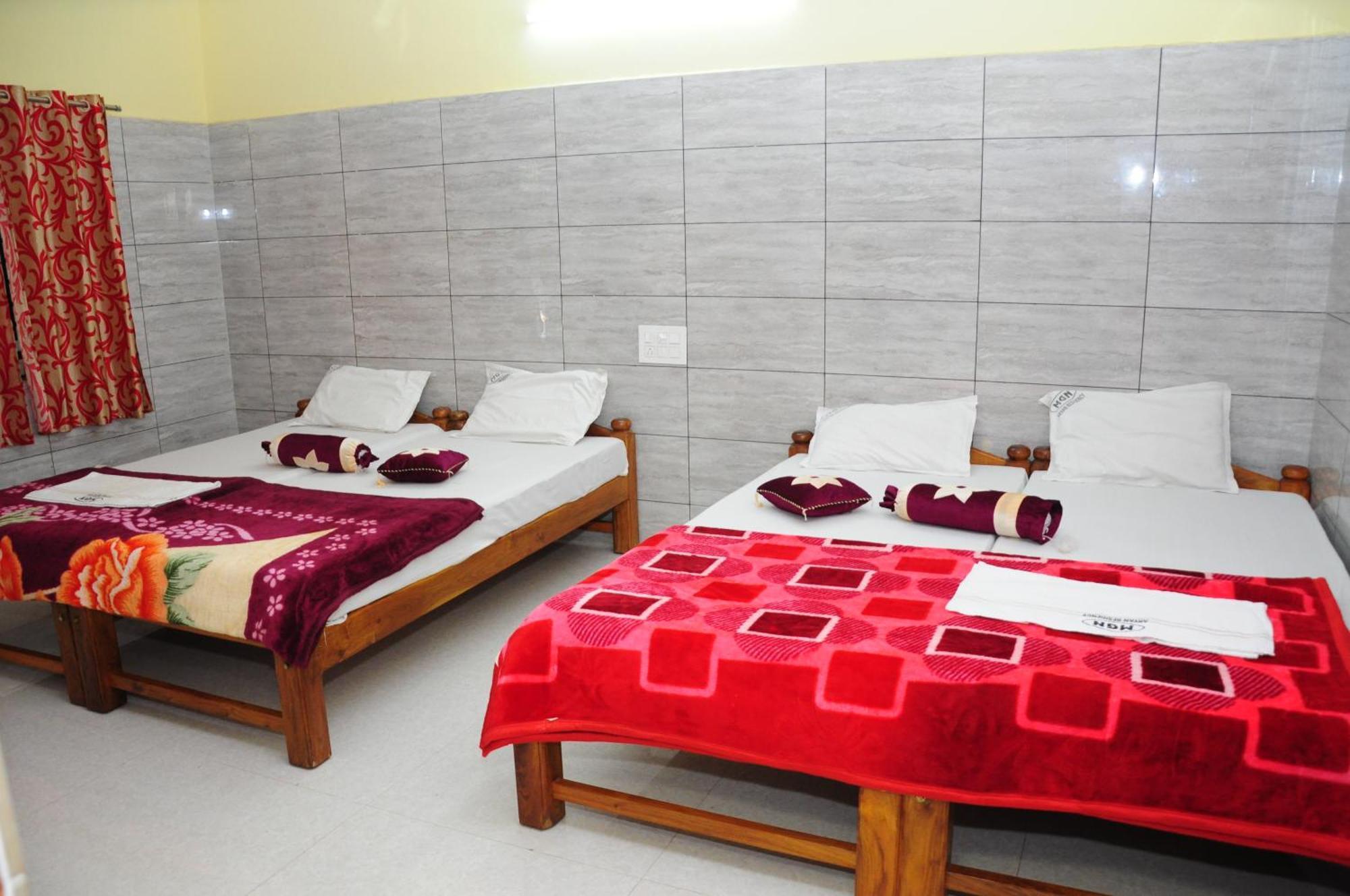 Aryan Residency Villa Mavalli Room photo